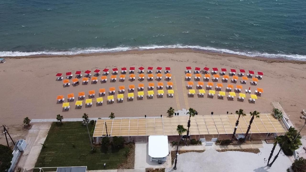 Messíni Buka Sandy Beach מראה חיצוני תמונה