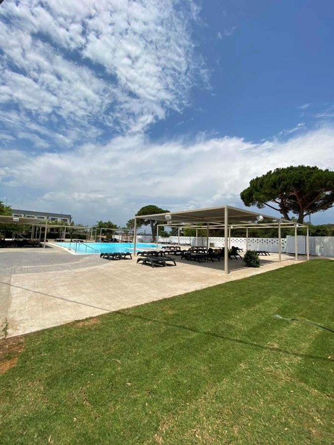 Messíni Buka Sandy Beach מראה חיצוני תמונה