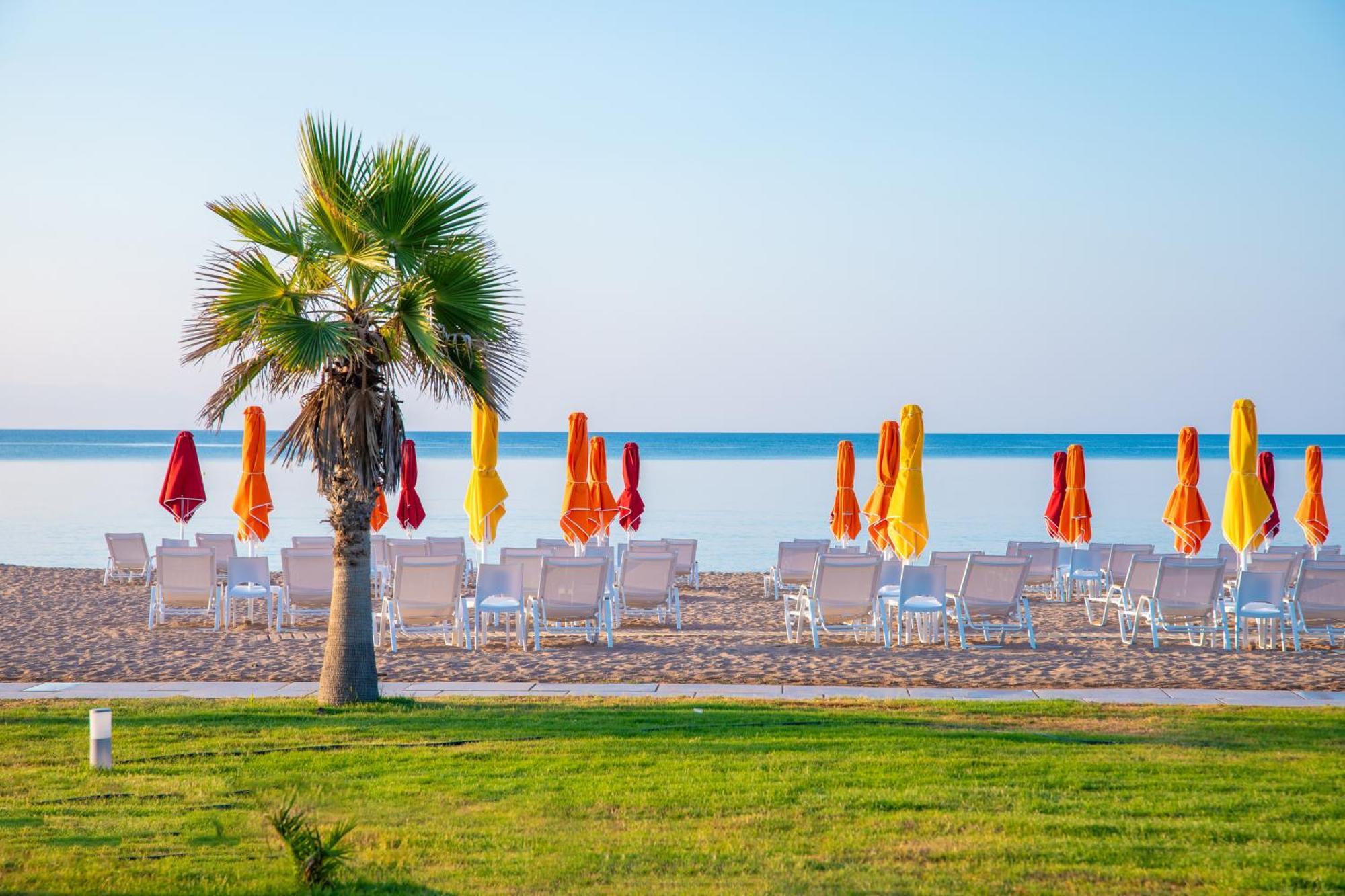 Messíni Buka Sandy Beach מראה חיצוני תמונה