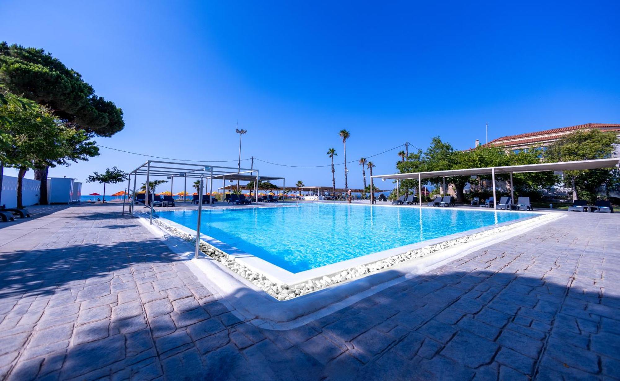 Messíni Buka Sandy Beach מראה חיצוני תמונה