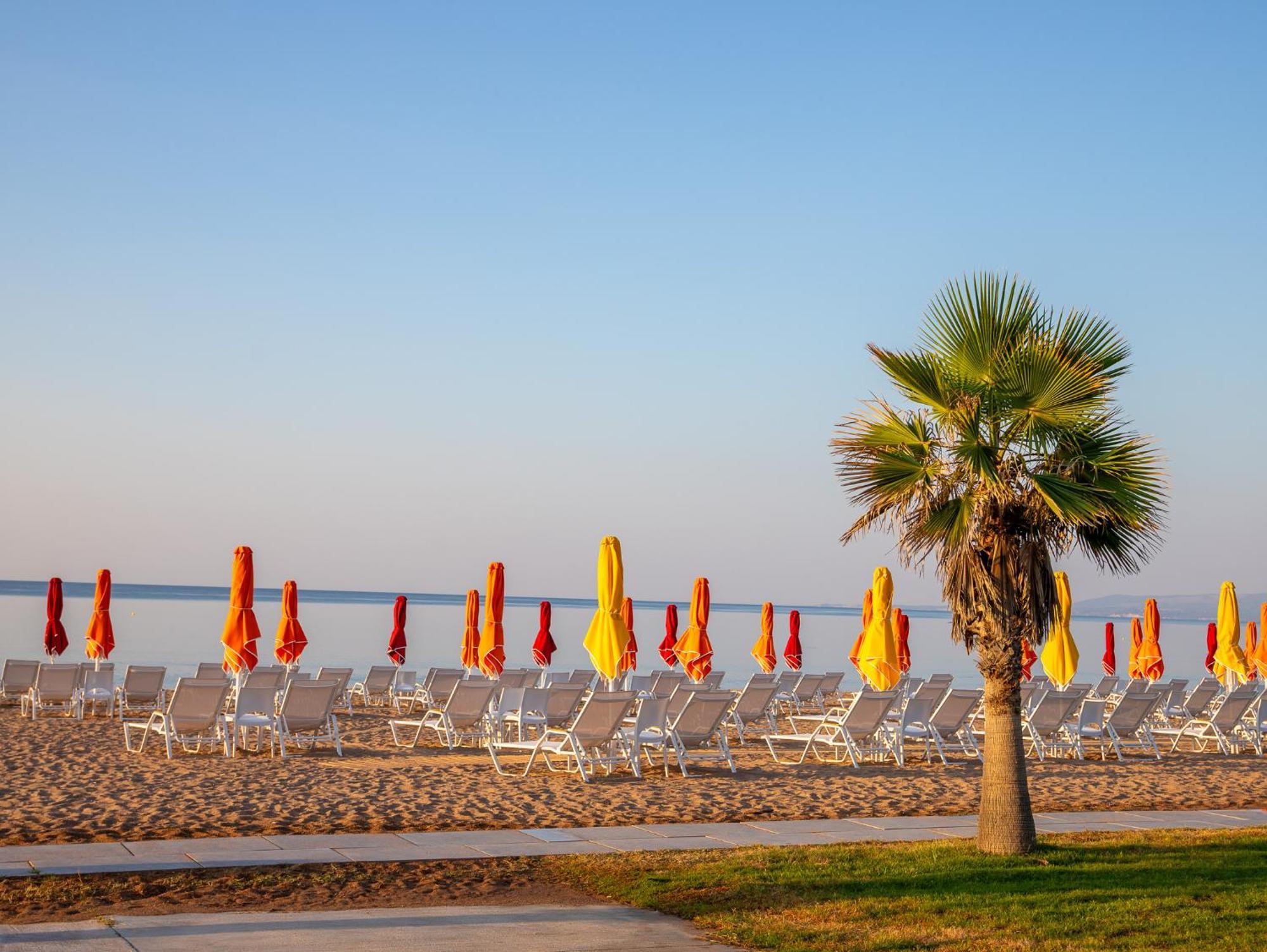 Messíni Buka Sandy Beach מראה חיצוני תמונה