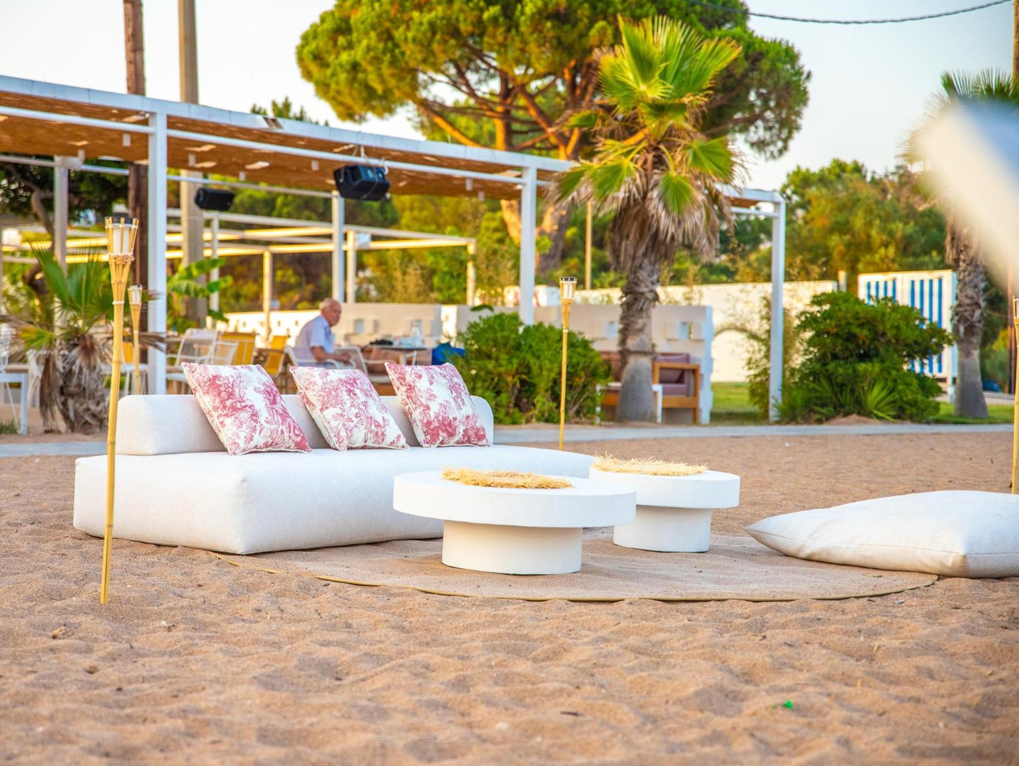 Messíni Buka Sandy Beach מראה חיצוני תמונה