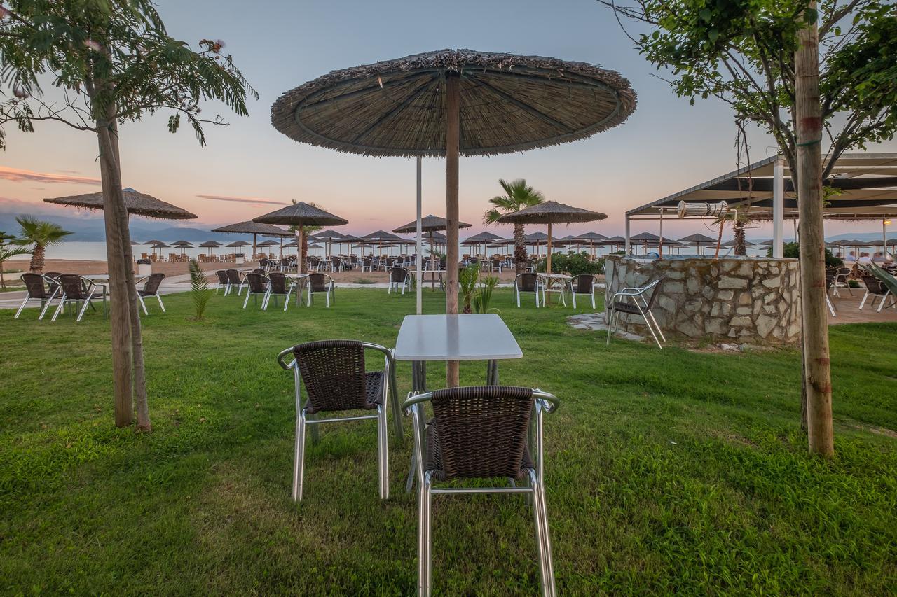 Messíni Buka Sandy Beach מראה חיצוני תמונה