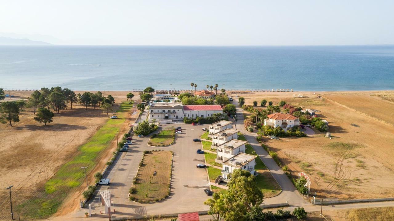 Messíni Buka Sandy Beach מראה חיצוני תמונה